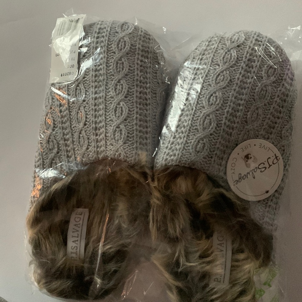 PJ salvage slippers